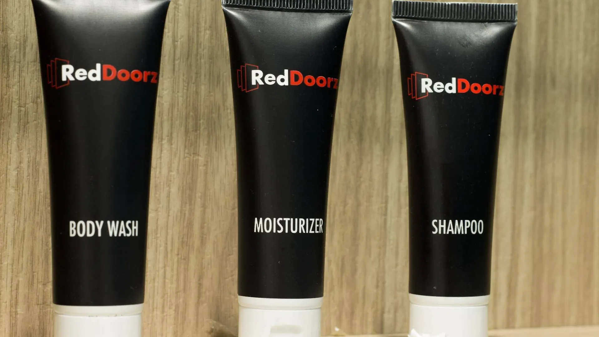 Отель Reddoorz Plus @ Umalas Kerobokan Семиньяк